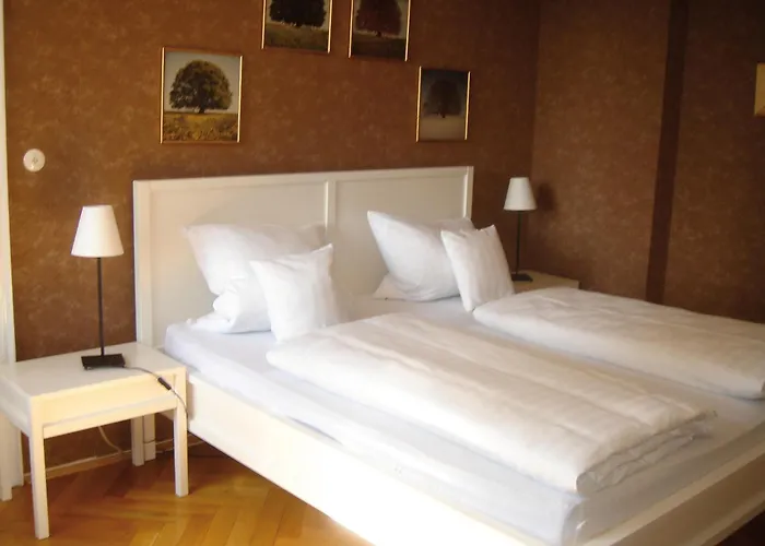 Hotel B&B Bredl In Der Villa Ballestrem Straubing